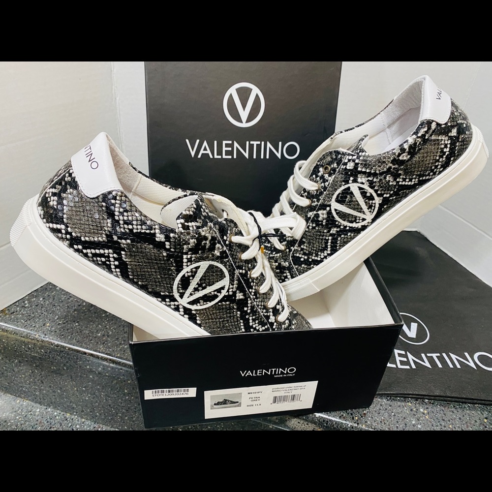 Mario Valentino
Petra Python-Print Sneakers